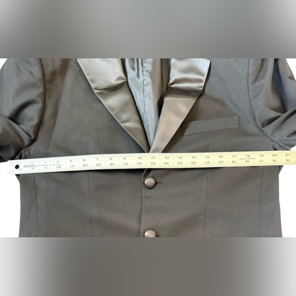 🖤 Savile Row Tailor Classic Black Tuxedo (Two-Piece Set) - Picture 6 of 13